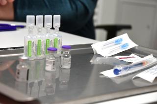 Szczepienia przeciwko COVID-19 w Małopolsce. Ile ich wykonano w lutym? [RAPORT]