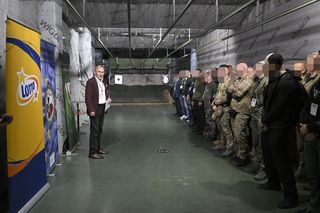 Zawody strzeleckie w Warszawie. Z bronią weterani, funkcjonariusze i żołnierze