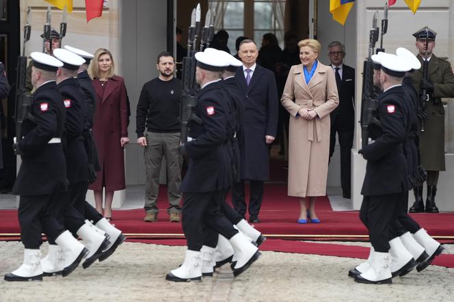 Zełenski z żoną w Pałacu Prezydenckim. Tak przywitał ich Duda