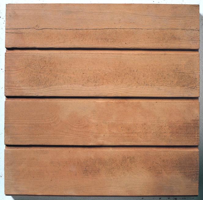 Betonowe nawierzchnie imitujące drewno