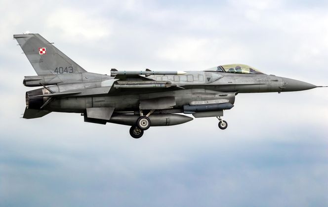 Polskie myśliwce F-16