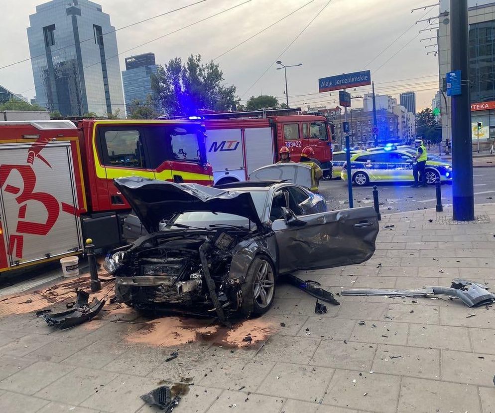 Masakra na przejściu dla pieszych! 8 osób poszkodowanych i jedna ofiara śmiertelna
