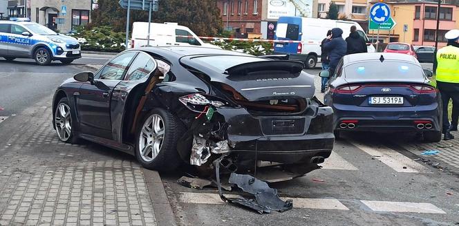 Wypadek porsche i audi w Orzeszu. Sprawcy uciekli