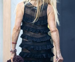 Monika Olejnik. W falbanach pogubiła pranie