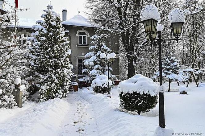 Zima 2021 w Sopocie. Kurort pod grubą warstwą śniegu 11.02.2021 r.