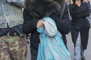 Madonna wybiegła z hotelu! Jej strój zaszokował fanów