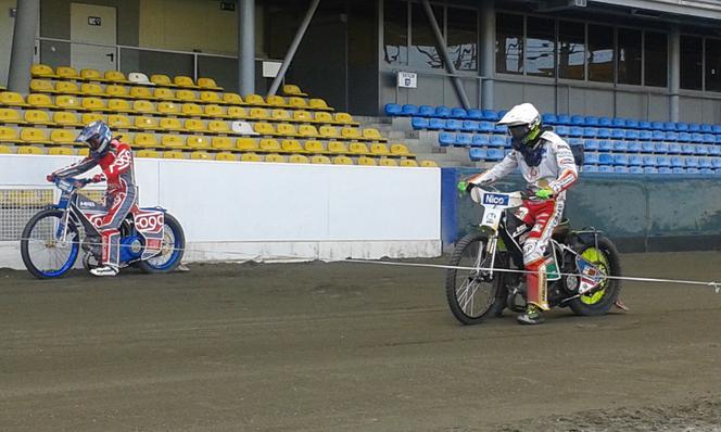 Przy Śląskiej czuć żużel. Zawodnicy Stali Gorzów rozpoczęli treningi [GALERIA]