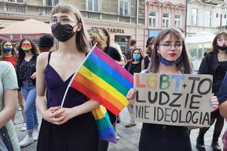 Jesteśmy ludźmi, nie ideologią - tak środowiska LGBT manifestowały wczoraj w Lublinie