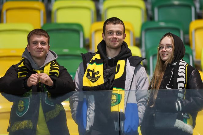 Kibice GKS Katowice na meczu z Piastem Gliwice 8.11.2025