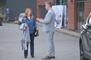 „Pierwsza miłość” odc. 4081 streszczenie. Berenikę zjadają nerwy - jest przekonana, że o romansie z Arturem wie już cała firma