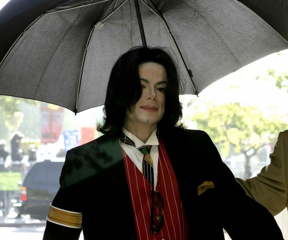 Michael Jackson ŻYJE? Teorie o śmierci artysty mrożą krew w żyłach!