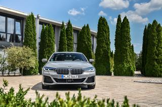 (2021) BMW 545e xDrive PHEV