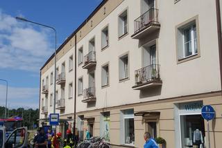 Tragiczny wypadek w centrum Szczecinka. Mężczyzna wypadł z balkonu