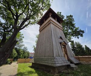 Zabytkowy kościół w Domaradzu.