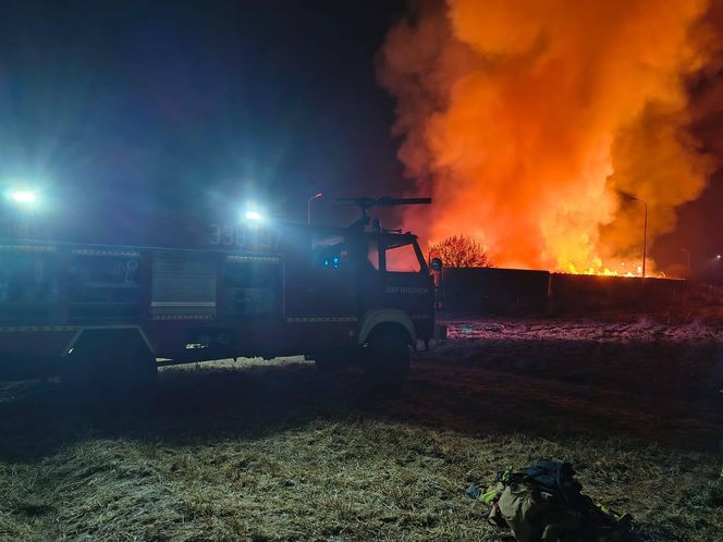 Strażacy z OSP Wronów zbierają na nowszy wóz bojowy. Poprzedni stracili podczas akcji