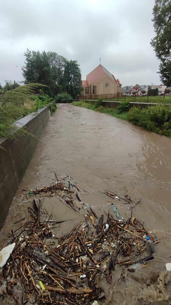 Ulewa w Kaliszu. Ponad 140 interwencji strażaków 