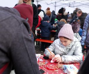 Manufaktura Świętego Mikołaja powróciła do Sosnowca. Warsztaty, jarmark, karuzele i inne atrakcje