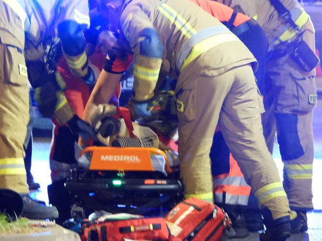 Dramat na Bemowie. Busem wjechał w motocyklistę i uciekł