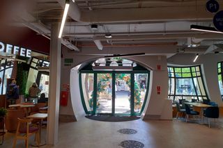 Krzywy Domek w Sopocie już otwarty. Nowy foodhall na mapie Trójmiasta