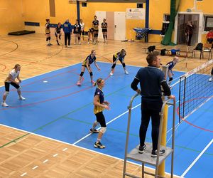 Siatkarki Stali Grudziądz przegrywają z AZS-em Bydgoszcz. Decydowały końcówki setów