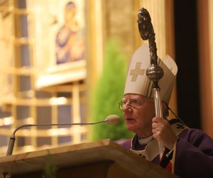 Abp Marek Jędraszewski w Mistrzejowicach: Prosimy Matkę Nieustającej Pomocy o łaskę silnej wiary