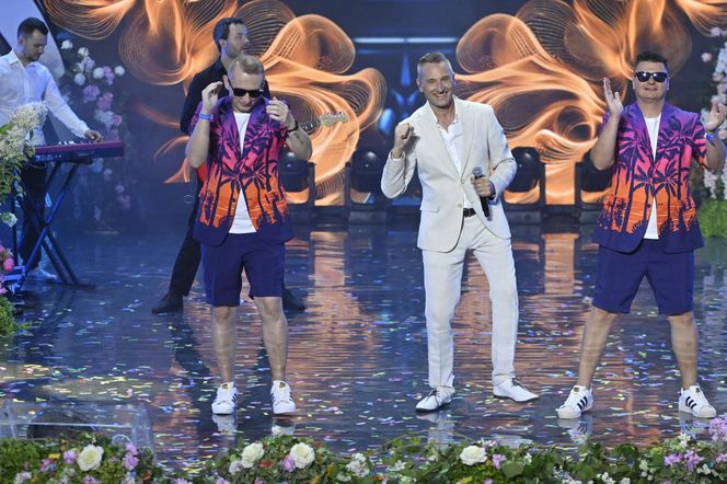 Festiwal Weselnych Przebojów Polsatu. Marcelina Zawadzka jak młoda, Ela Romanowska z wielkim rozcięciem, a Miszczak kwitnie!