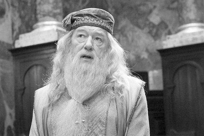Michael Gambon nie żyje. Aktor uwielbiany za rolę Dumbledore'a w w Harrym Potterze zmarł na raka