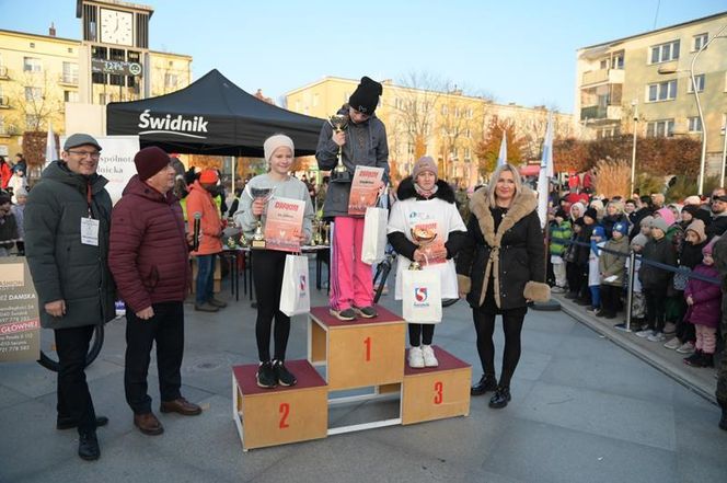 Mali i duzi pobiegli dla Polski! Druga edycja Ulicznych Biegów Niepodległości