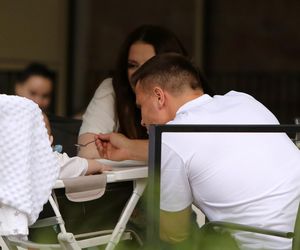 Marcin Hakiel z Dominiką  Serocką w studiu tatuaży