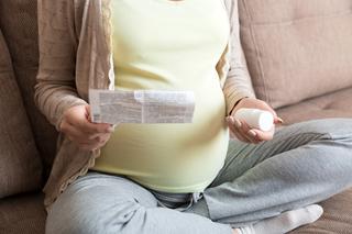 Luteina w ciąży – jak długo i w jaki sposób ją przyjmować?