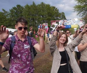 Kortowiada 2024. Drugi dzień koncertów na plaży przyciągnął tłumy. Zobacz zdjęcia!