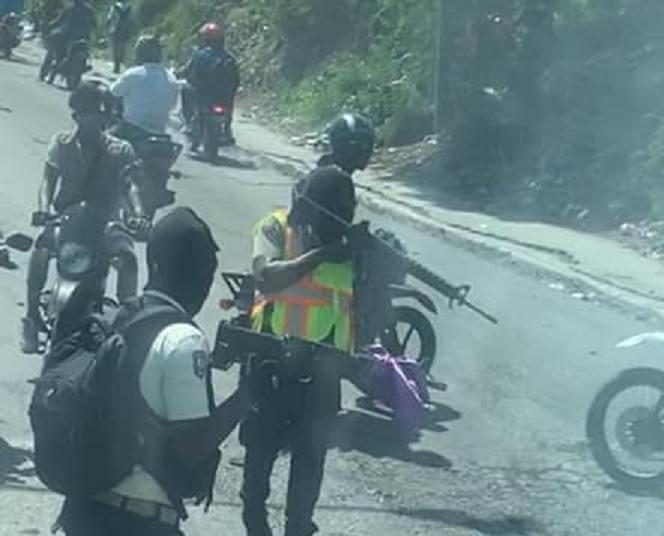 Uzbrojeni bandyci napadli piłkarzy przed meczem el. MŚ 2022! Wielkie przerażenie, mogło dojść do tragedii