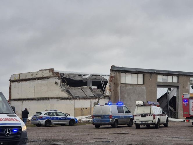 Zawalił się dach hali w Mławie