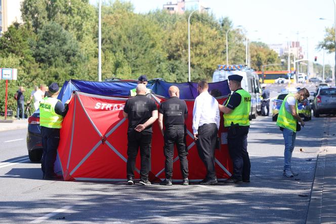 Wypadek na ul. Woronicza w Warszawie. Kierowca potrącił 10 osób 