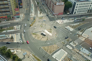 Plac Rodła w Szczecinie po liftingu wciąż budzi emocje. Tu jest jakby betonowo... [ZDJĘCIA, WIDEO]