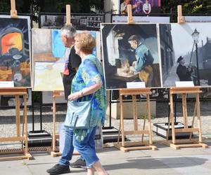 Rzemieślniczy Bazar w Kielcach. Były stoiska handlowe oraz atrakcje