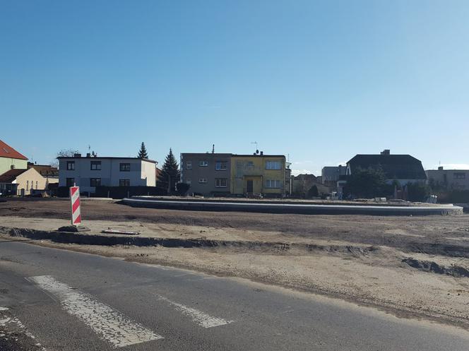 Budowa ronda na skrzyżowaniu Szybowników z Wolińską w Lesznie