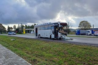 Lubelskie: Wypadek ciężarówki i szkolnego autokaru. Są ranni 
