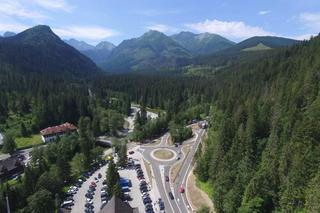 Najwyżej położoną drogę w Polsce znajdziemy w Małopolsce. Jak tam dojechać? 