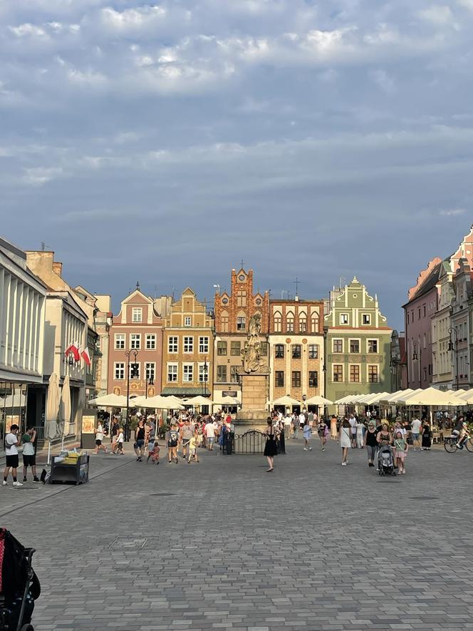 Tłumy na Starym Rynku. Tak poznaniacy spędzają letnie weekendy