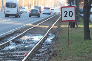 Torowisko na Al. Waszyngtona grozi katastrofą! Są ograniczenia dla tramwajów