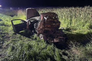 Śmiertelny wypadek pod Bartoszycami. Nie żyją 2-letnie dziecko i 37-latek