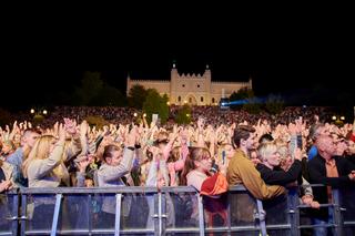 Plac Zamkowy wypełniony po brzegi! Koncert Bajmu w Lublinie