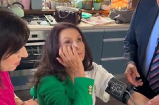 	M jak miłość nowy sezon na planie. Aleksandra (Małgorzata Pieczyńska), Iwona (Hanna Śleszyńska), Jerzy Argasiński (Karol Strasburger)