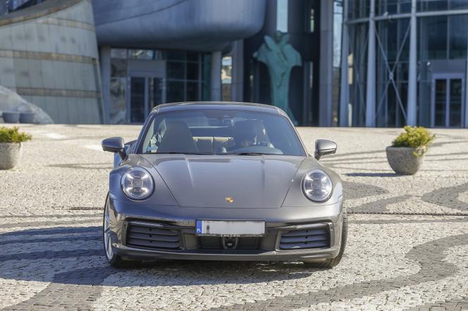 Tomasz Kammel jeździ Porsche 911 Carrera 4S