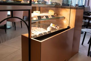 Wnętrza kawiarni Kosmos w Warszawie