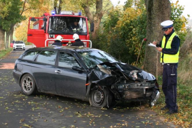 16-latek za kierownicą. Ranna jest jedna osoba [ZDJĘCIA]