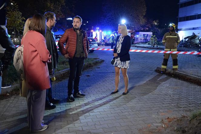 Pierwsza miłość, odcinek 3327: Emilka (Anna Ilczuk), Bartek (Rafał Kwietniewski)
