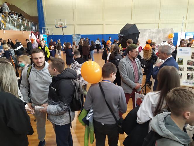 Fotorelacja z 14. Targów Edukacyjnych i dni otwartych w Zespole Szkół Ponadgimnazjalnych nr 3 w Siedlcach
