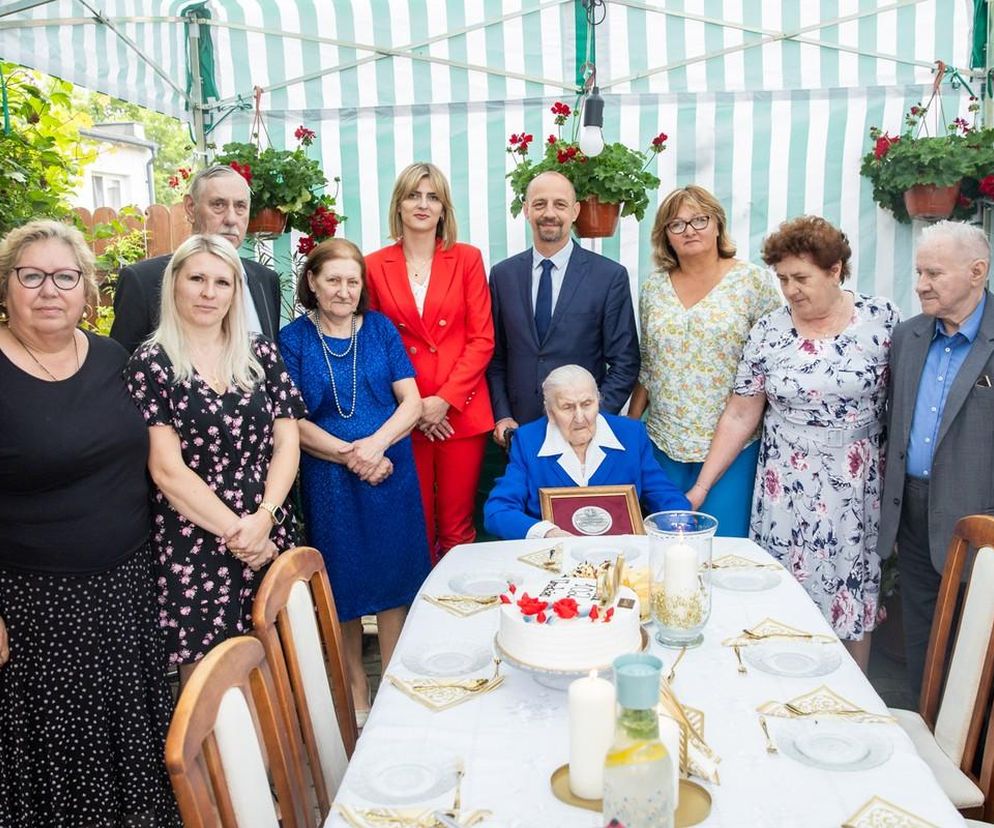 Pani Cecylia świętowała 102. urodziny! Seniorka ma jedną słabość. Kto by pomyślał!